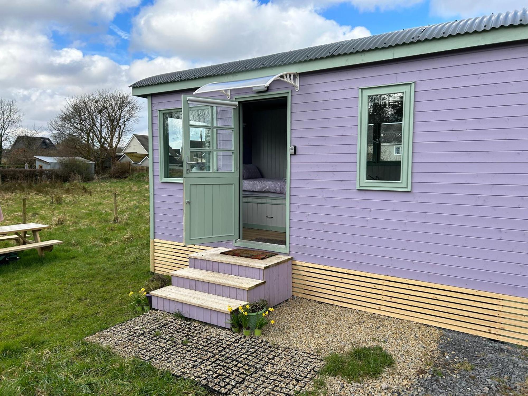 Market Street Shepherd'S Hut Leitrim Dromahair 외부 사진